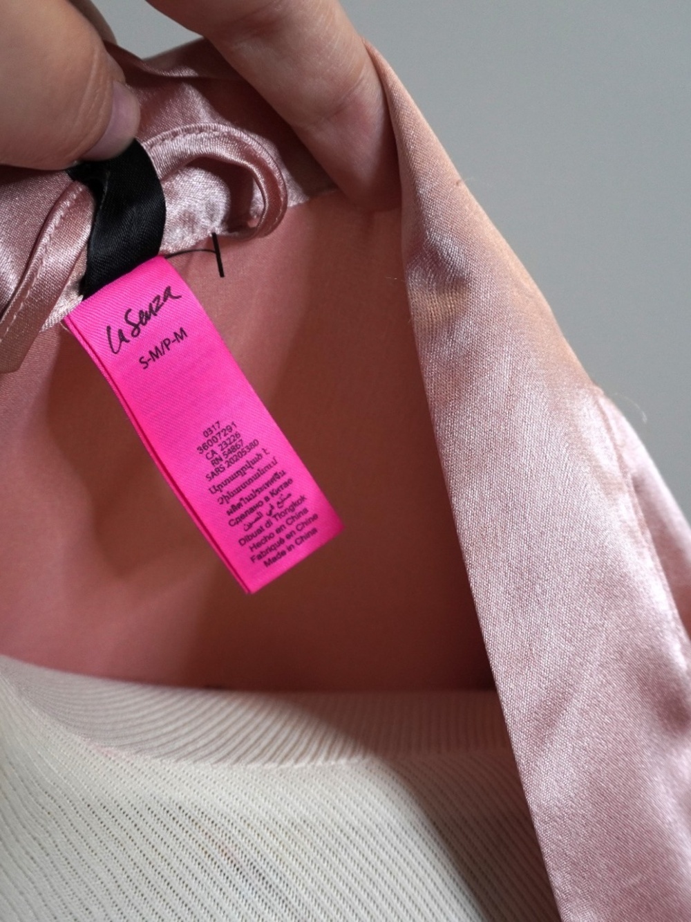 LA SENZA Bridesmaid Satin Robe, Size S/M - Picture 6 of 6